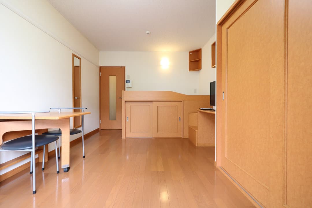 Room image 11