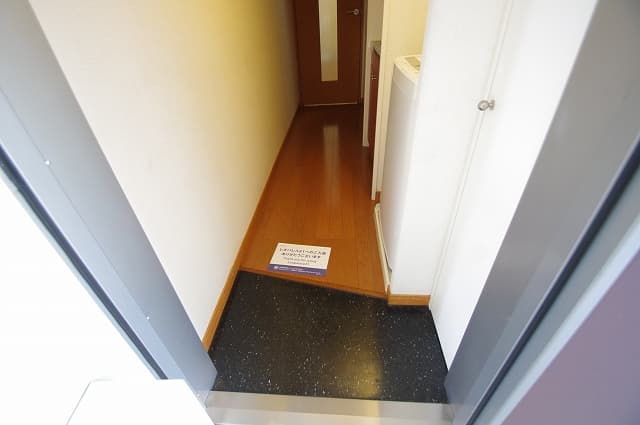 Room image 11