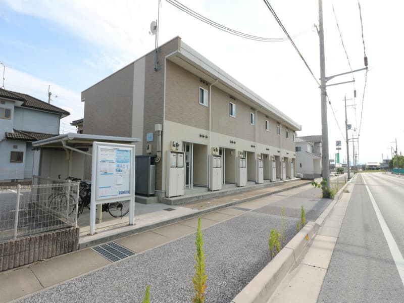 Main exterior of leopalace Miyashi Higashi
