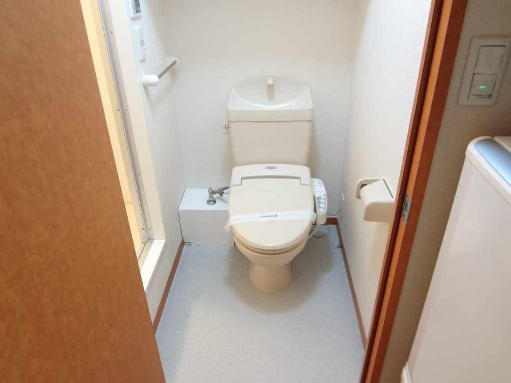 Room image 9