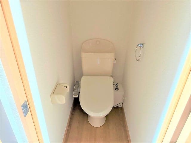 Room image 15