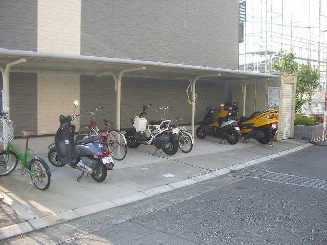 Room image 16