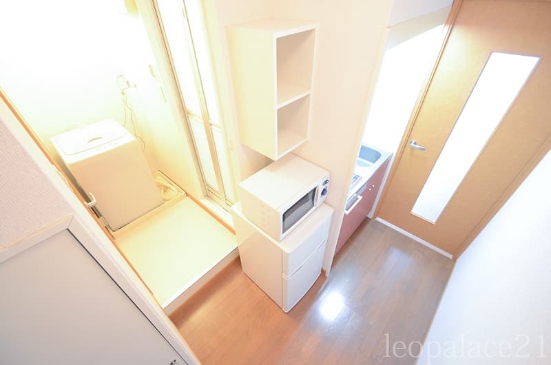 Room image 12