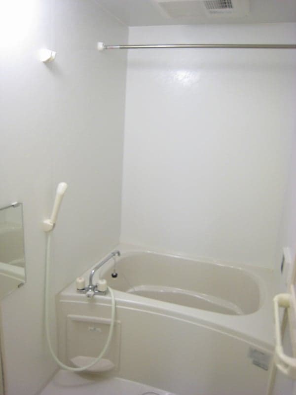 Room image 12