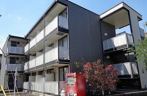 Main exterior of leopalace Yorozuya G
