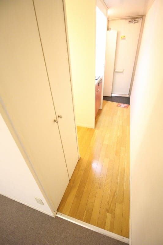 Room image 14