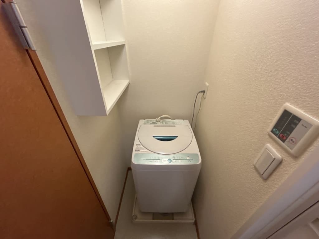 Room image 11