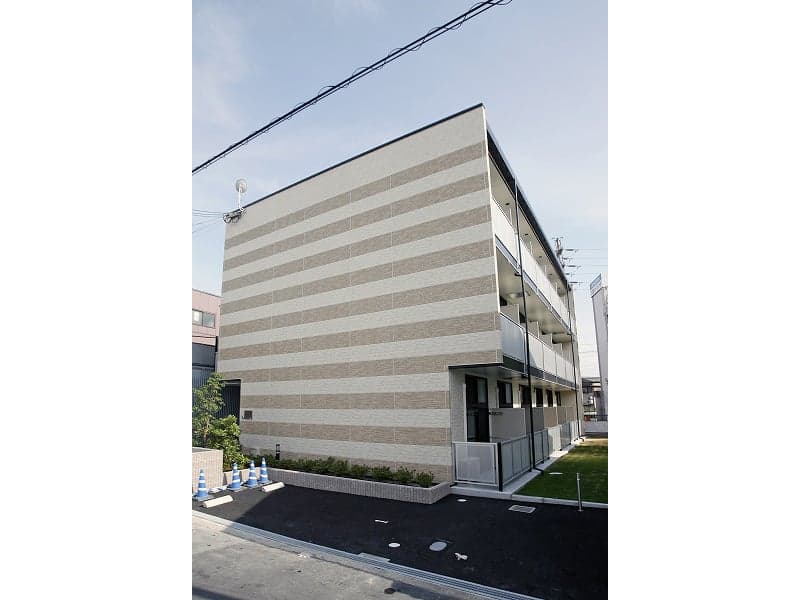 Main Image