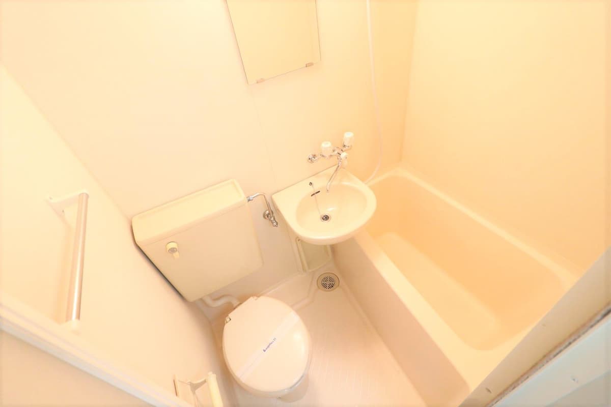 Room image 15
