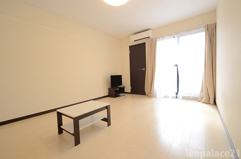 Preview interior of LEONEXT Aboshi