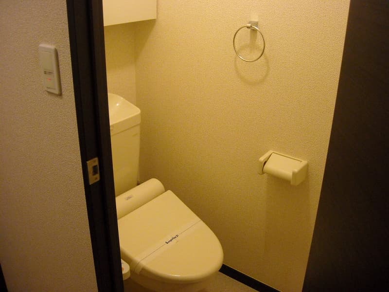 Room image 8