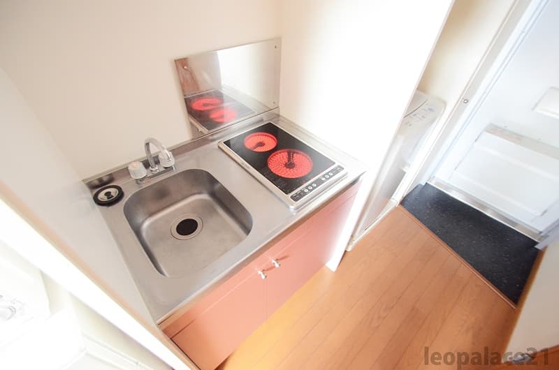 Room image 11