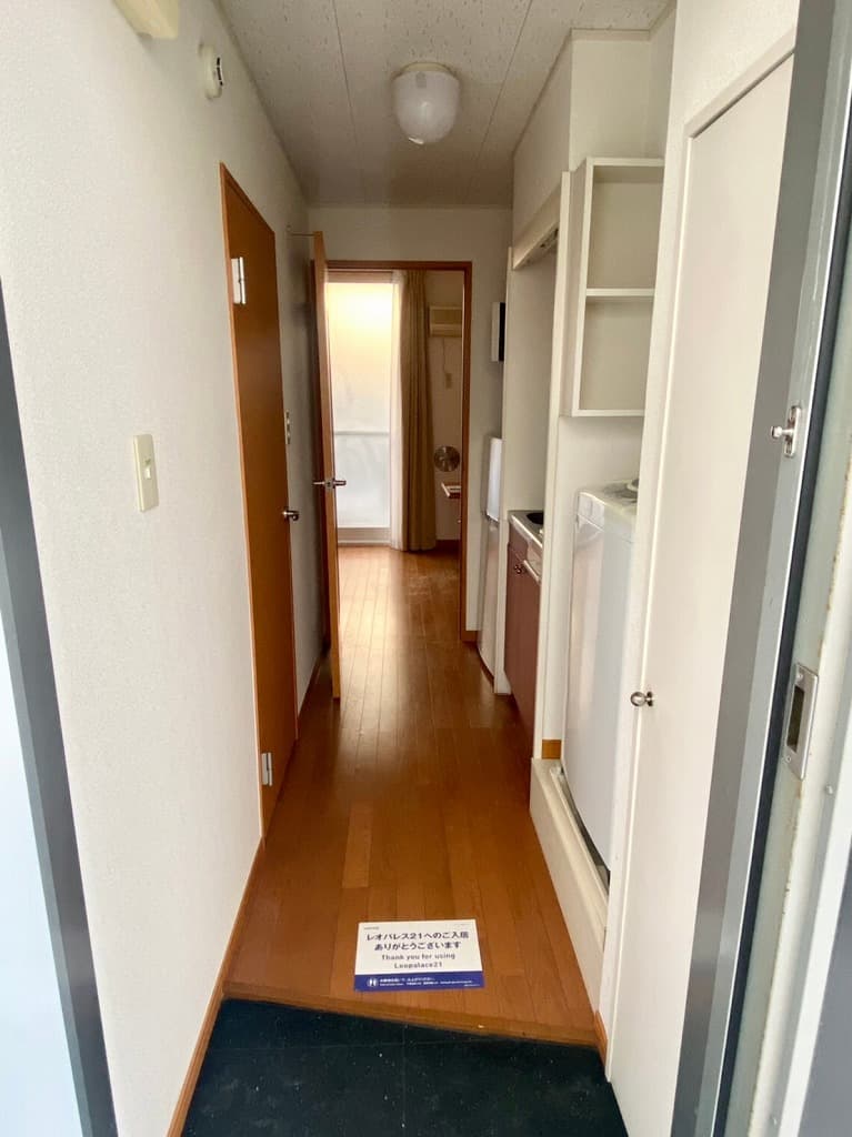 Room image 11