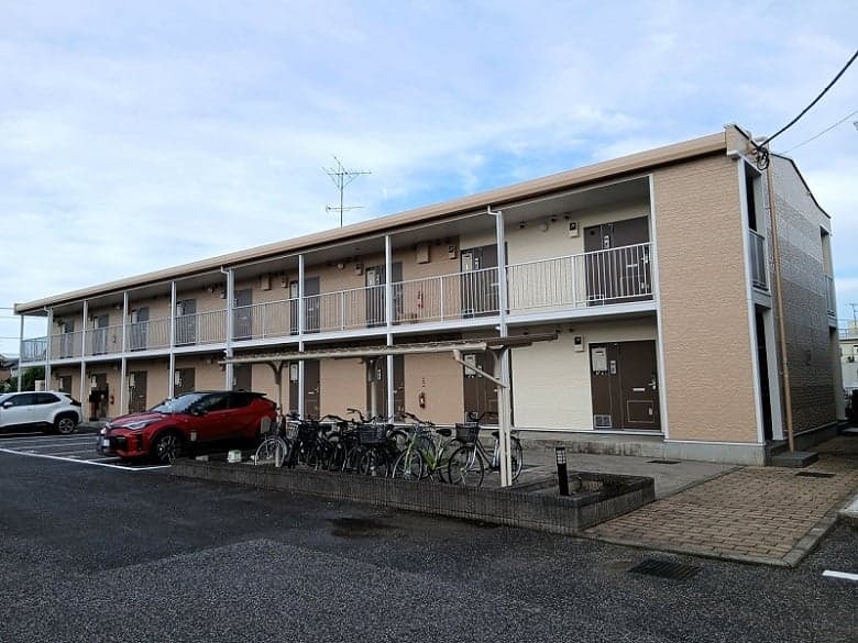Main exterior of leopalace BETA