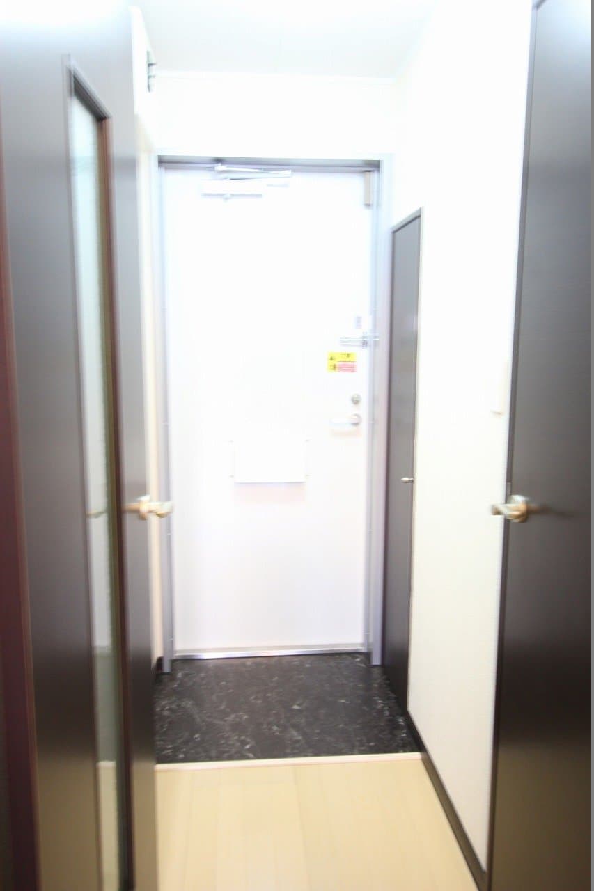 Room image 15