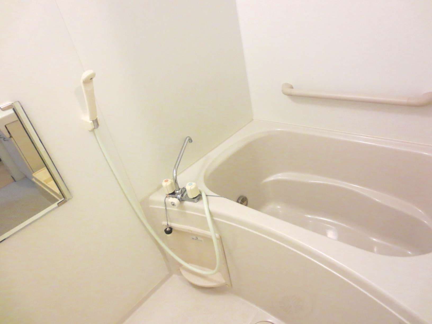 Room image 15