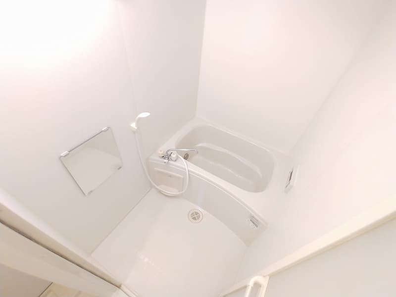 Room image 10