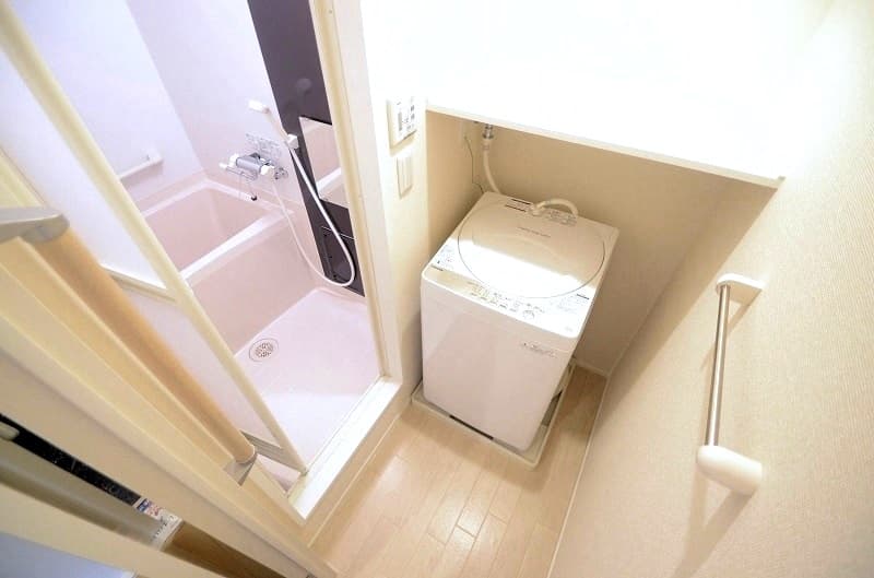Room image 12