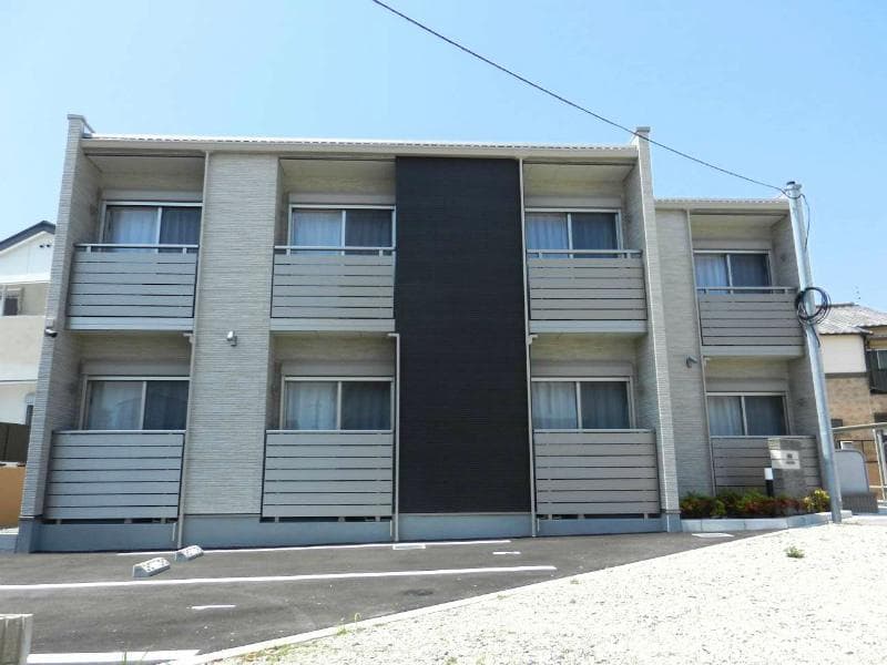 Main exterior of CLEINO GRACY Hamadera