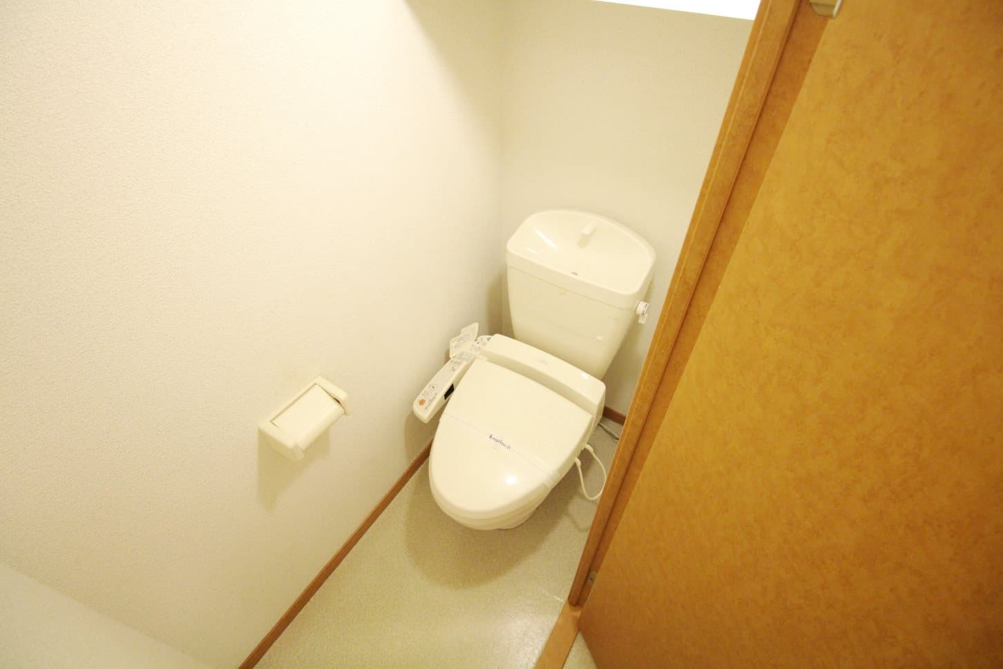Room image 12