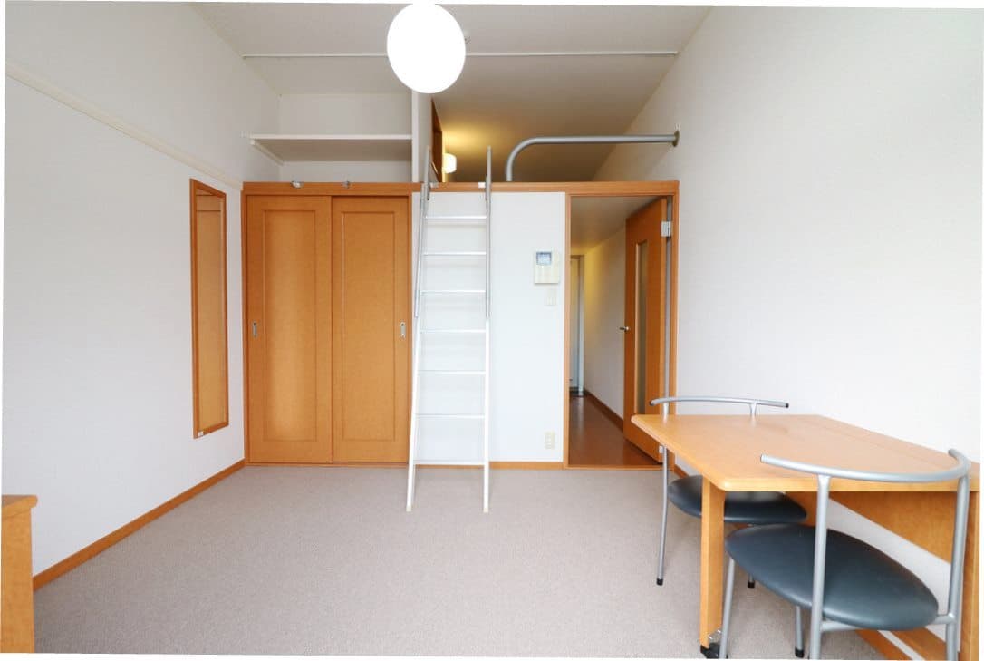 Room image 15