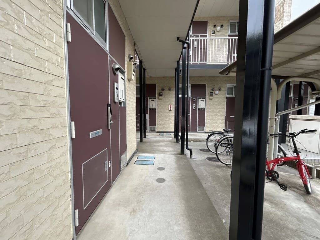 Room image 15