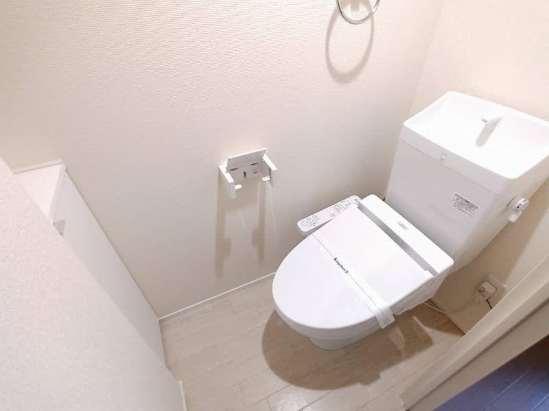 Room image 11