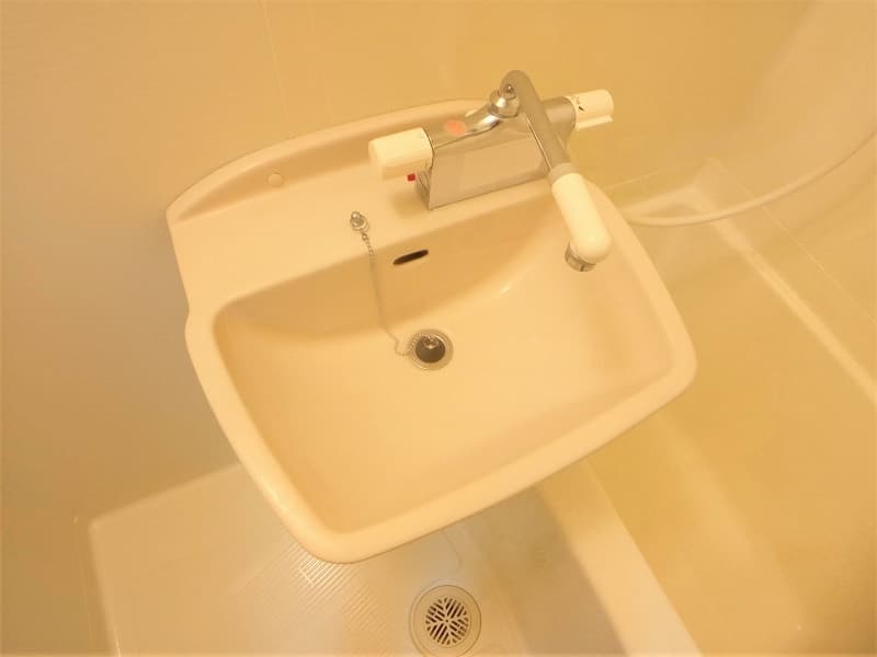 Room image 16