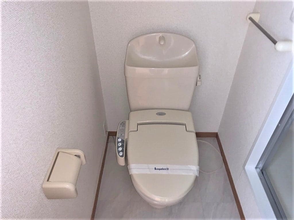 Room image 9