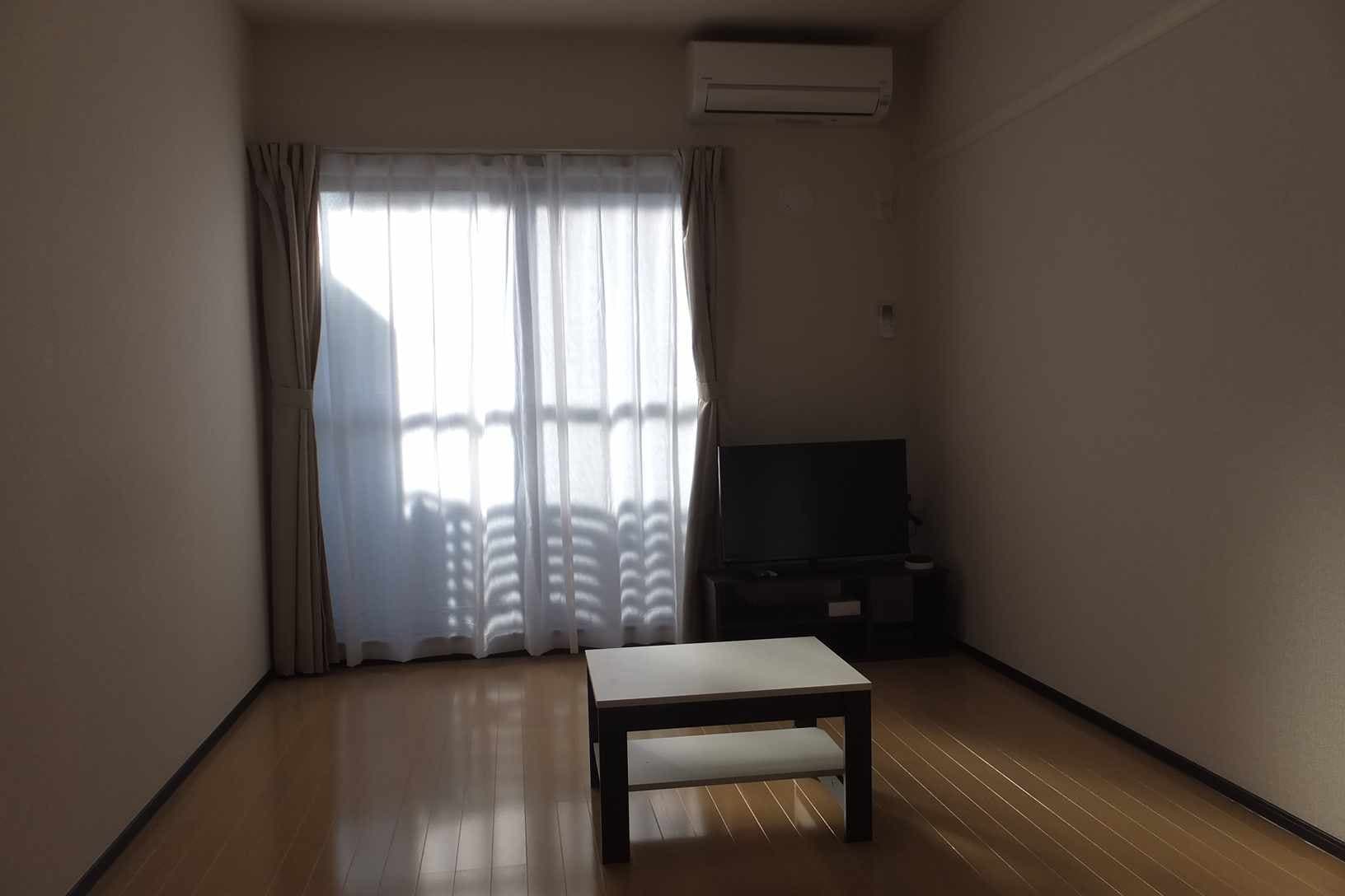 Room image 10
