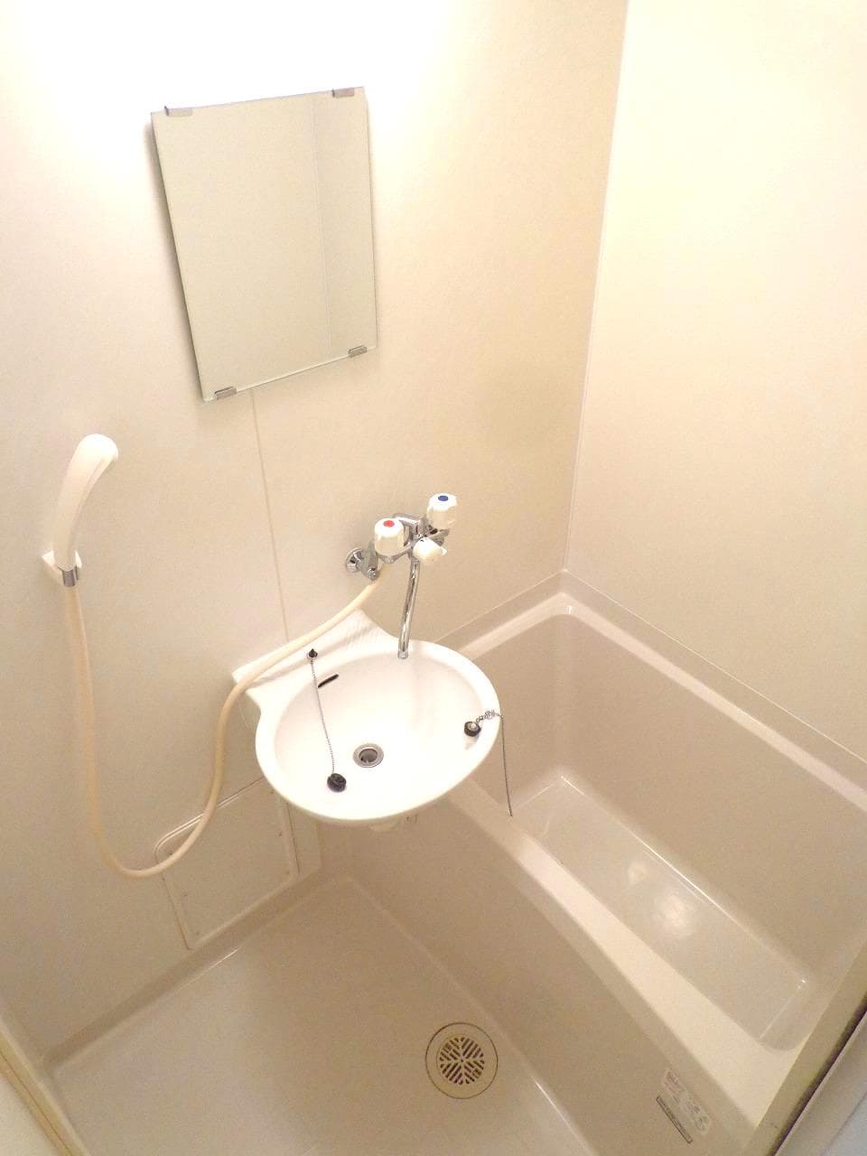 Room image 12