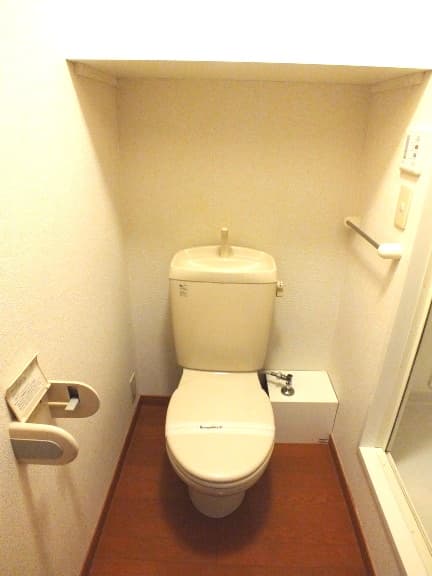 Room image 13
