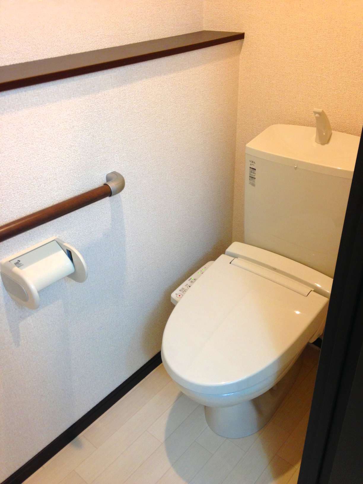 Room image 8