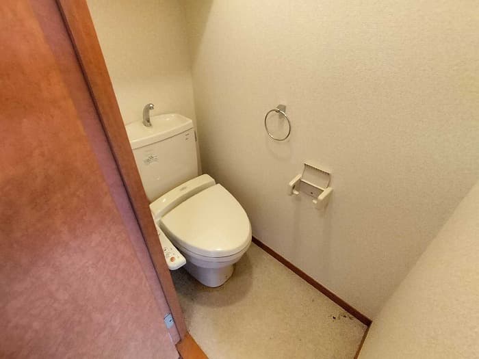 Room image 8