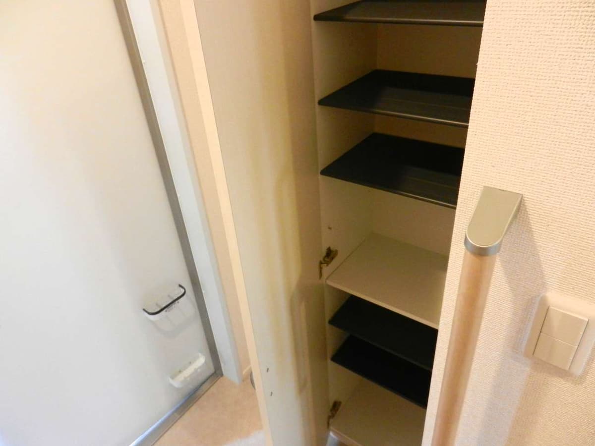 Room image 15