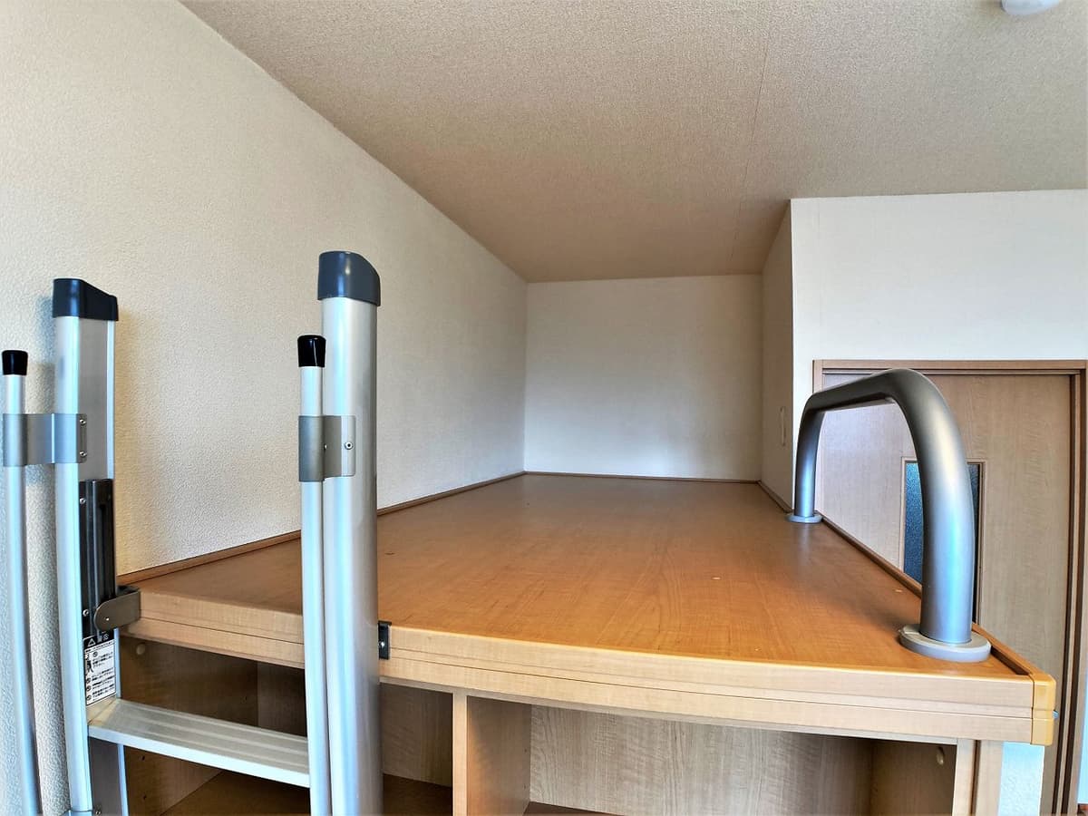 Room image 8