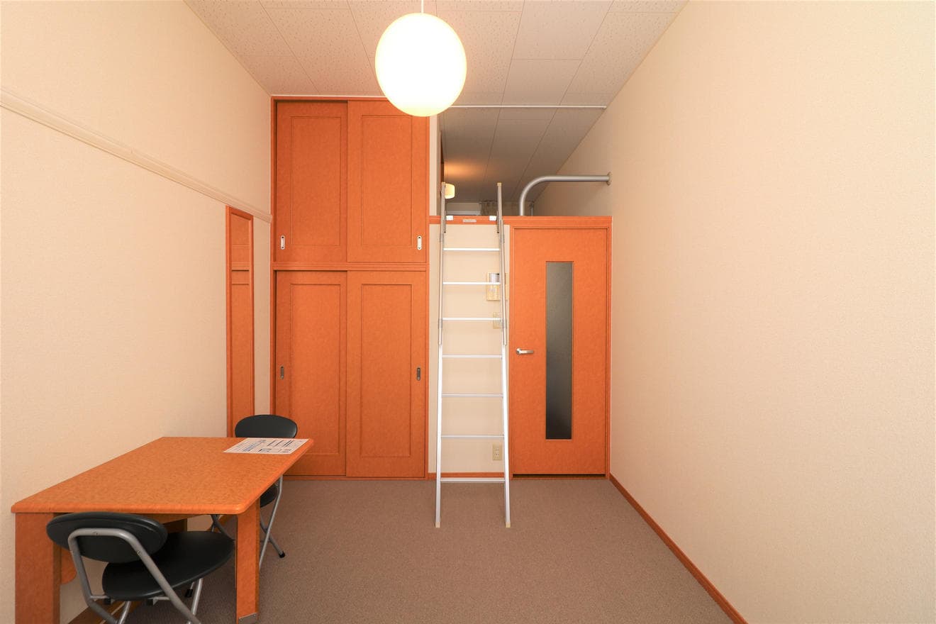Room image 12