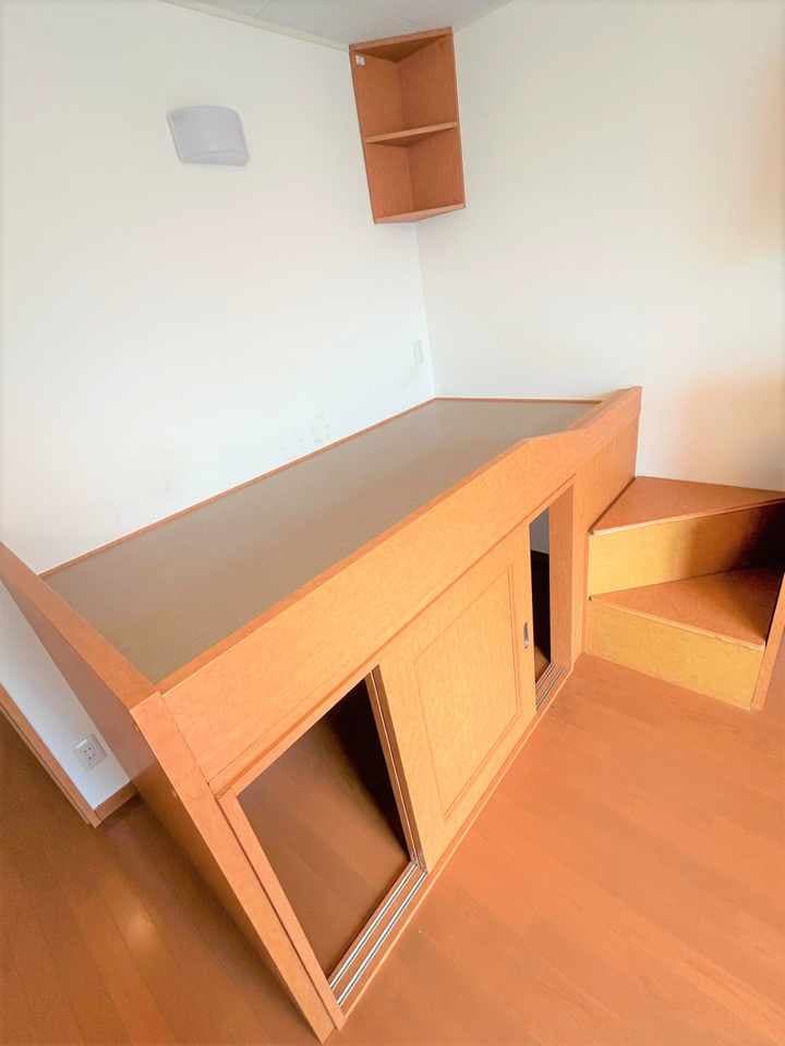 Room image 12