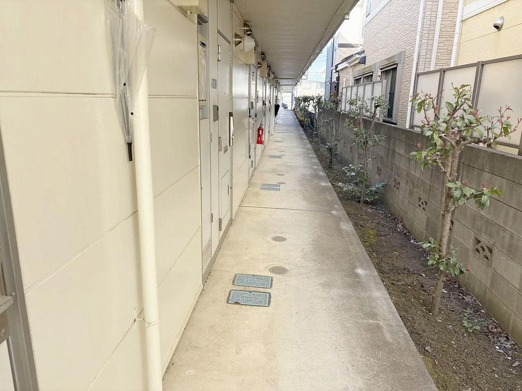 Room image 16