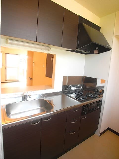 Room image 12