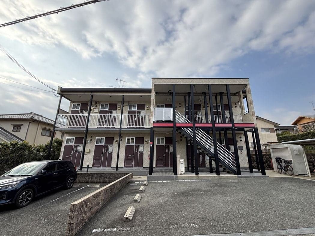 Main exterior of leopalace Oasis Yamate