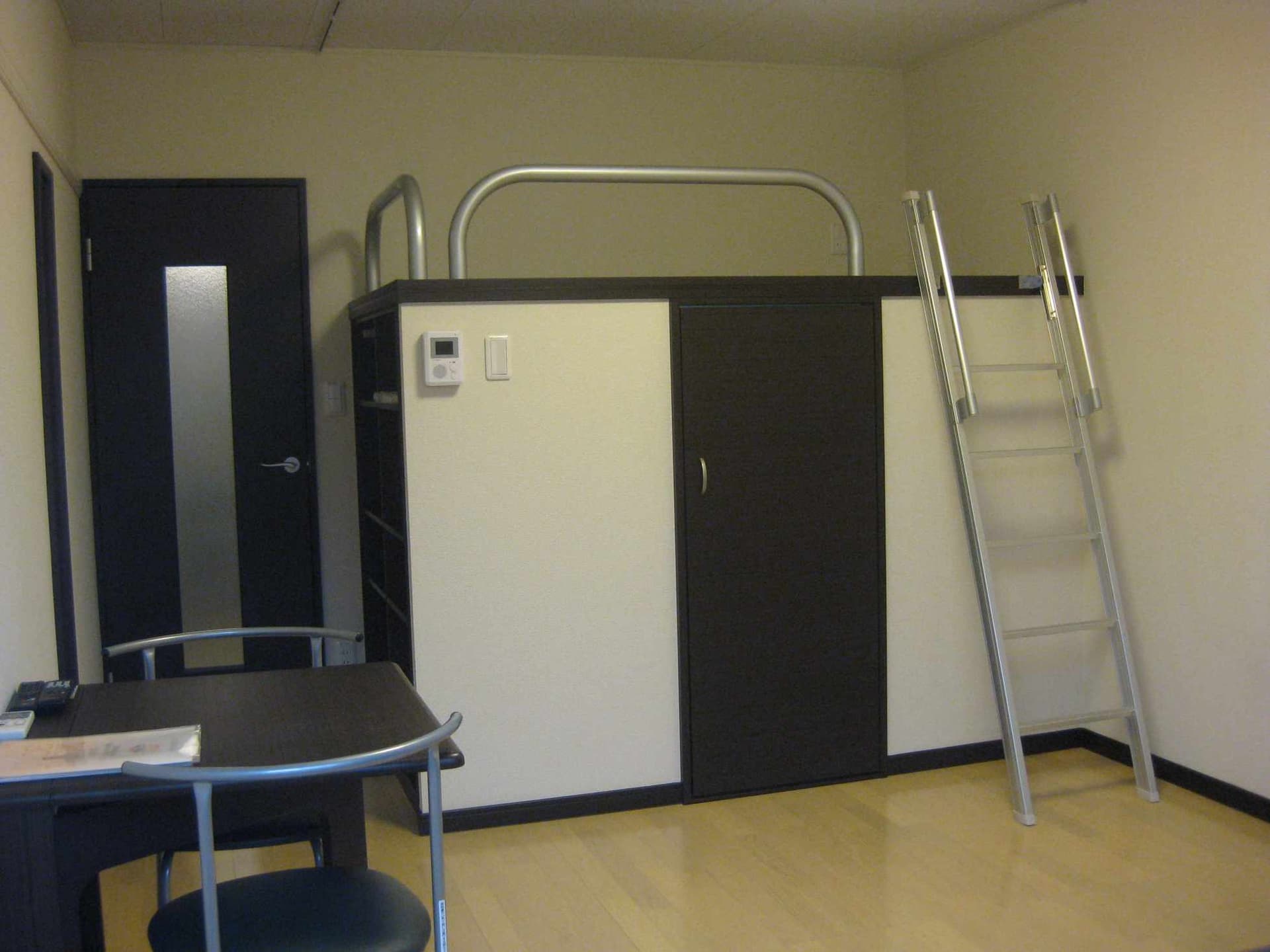 Room image 8