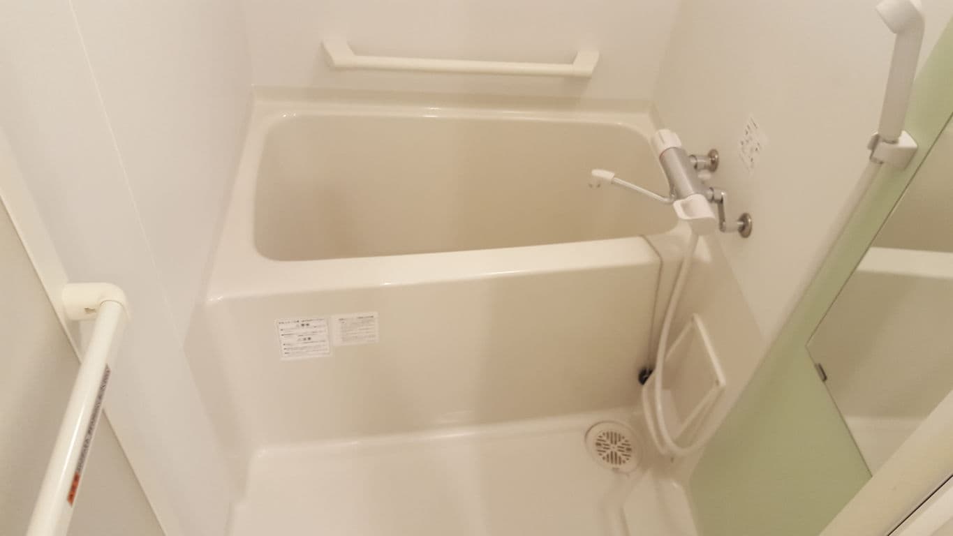 Room image 8