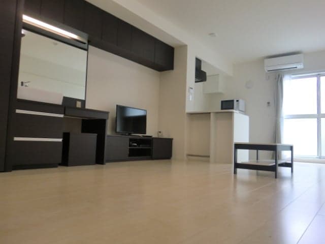 Preview interior of LEONEXT Sei