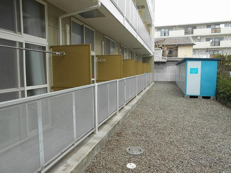 Room image 13