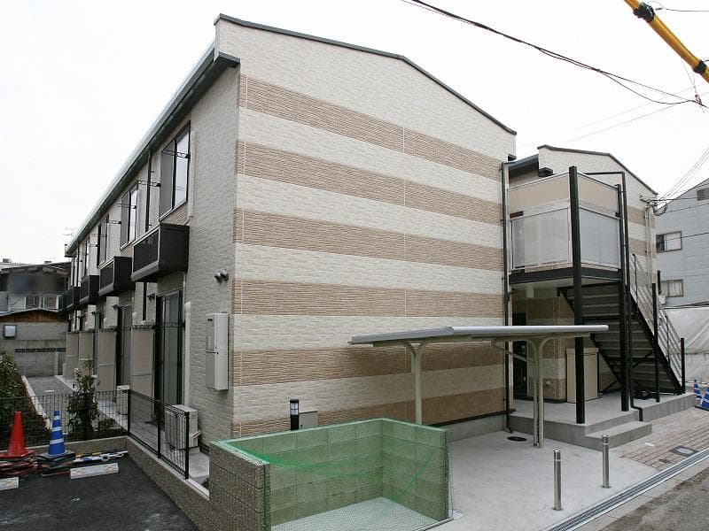Main exterior of leopalace Yu