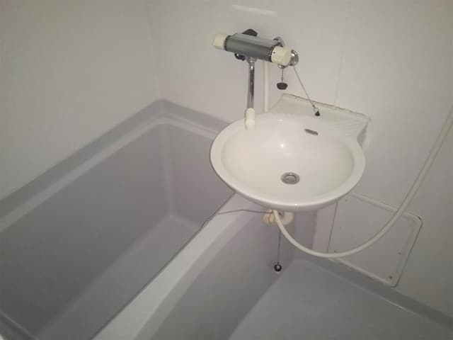 Room image 12