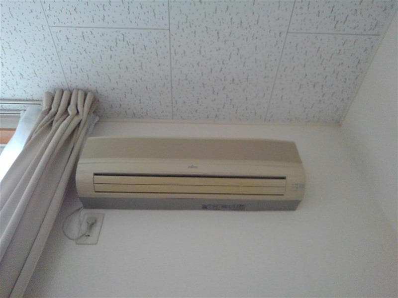 Room image 8