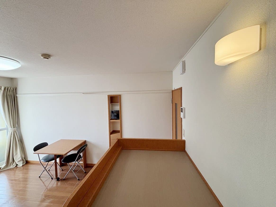 Room image 10