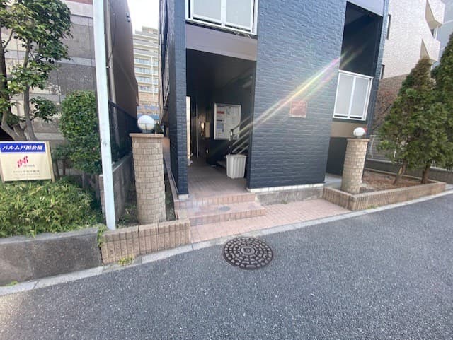 Room image 14